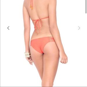 Luli fama Fuego Bottom